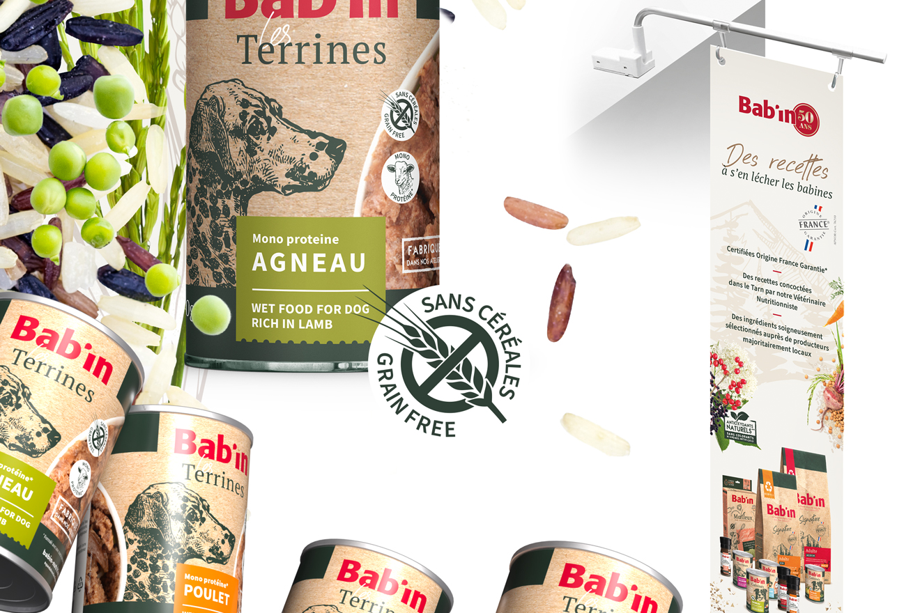 Grapefruit slice atop a pile of other slices