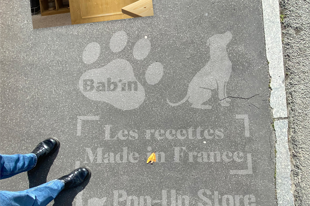 Grapefruit slice atop a pile of other slices